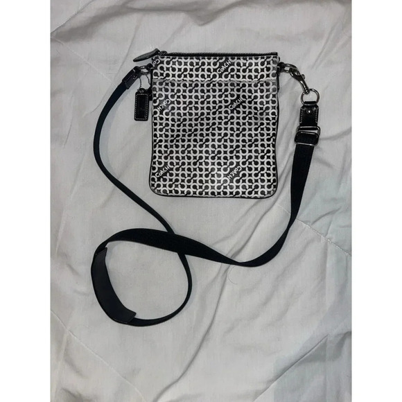 COACH Purse - Picture 5 of 6